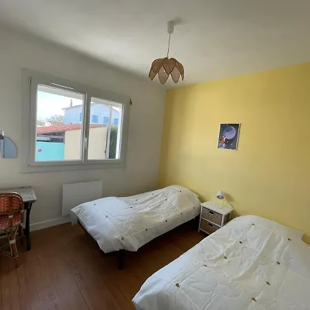 Maison Calme à Un 15min à Pied De La