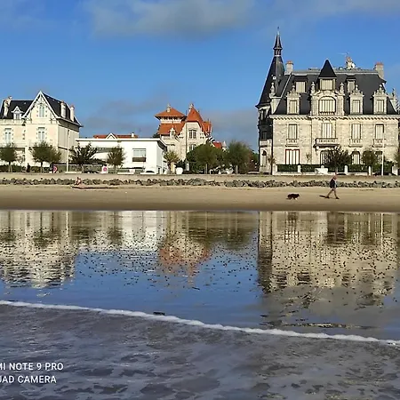 Maison Calme à Un 15min à Pied De La Casa vacanze *