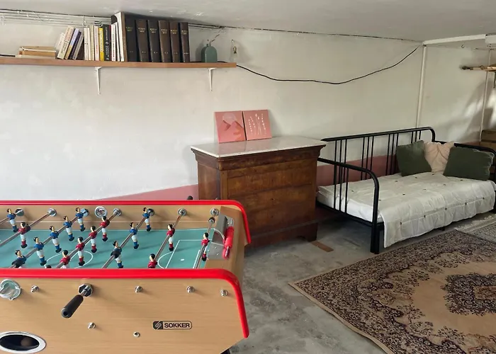 Maison Calme A Un 15min A Pied De La Vakantiehuis *